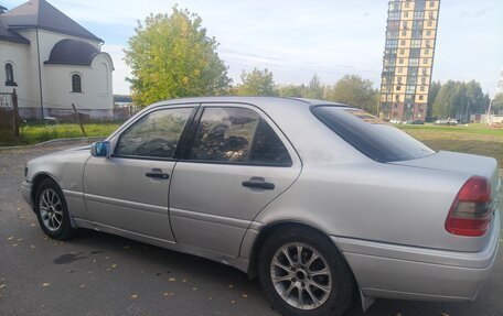 Mercedes-Benz C-Класс, 1994 год, 220 000 рублей, 4 фотография