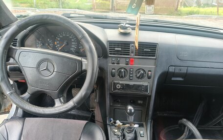 Mercedes-Benz C-Класс, 1994 год, 220 000 рублей, 8 фотография