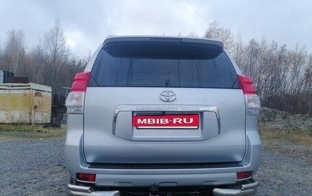 Toyota Land Cruiser Prado 150 рестайлинг 2, 2012 год, 2 650 000 рублей, 16 фотография