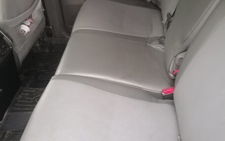 Toyota Land Cruiser Prado 150 рестайлинг 2, 2012 год, 2 650 000 рублей, 35 фотография