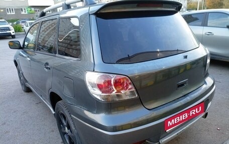 Mitsubishi Outlander III рестайлинг 3, 2003 год, 379 000 рублей, 4 фотография