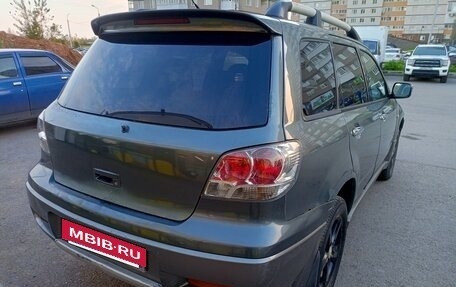 Mitsubishi Outlander III рестайлинг 3, 2003 год, 379 000 рублей, 5 фотография