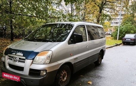 Hyundai Starex I рестайлинг, 2004 год, 865 000 рублей, 2 фотография