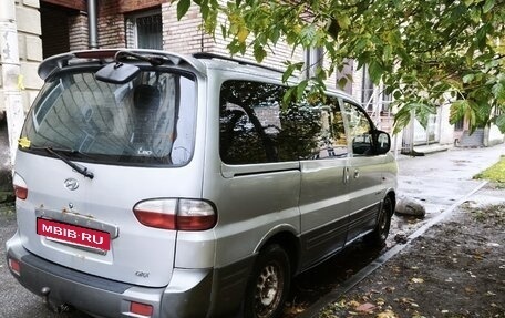 Hyundai Starex I рестайлинг, 2004 год, 865 000 рублей, 3 фотография