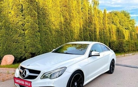 Mercedes-Benz E-Класс, 2014 год, 2 350 000 рублей, 3 фотография