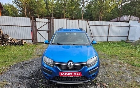 Renault Sandero II рестайлинг, 2017 год, 800 000 рублей, 1 фотография