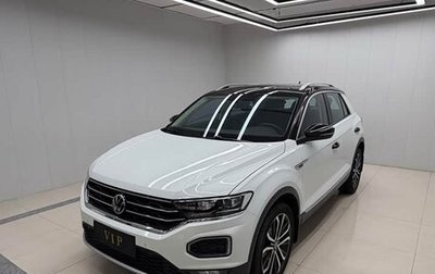 Volkswagen T-Roc I, 2022 год, 1 650 000 рублей, 1 фотография