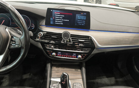 BMW 5 серия, 2018 год, 3 250 000 рублей, 15 фотография