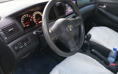 Toyota Corolla, 2004 год, 445 000 рублей, 2 фотография