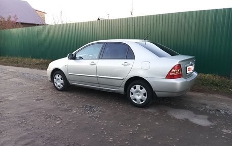 Toyota Corolla, 2004 год, 445 000 рублей, 4 фотография