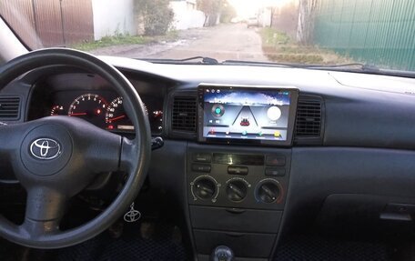 Toyota Corolla, 2004 год, 445 000 рублей, 10 фотография