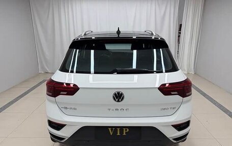 Volkswagen T-Roc I, 2022 год, 1 650 000 рублей, 5 фотография