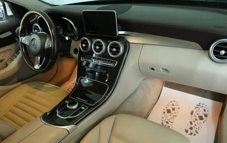 Mercedes-Benz C-Класс, 2016 год, 2 499 000 рублей, 21 фотография