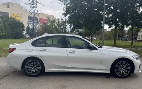 BMW 3 серия, 2019 год, 2 900 000 рублей, 4 фотография