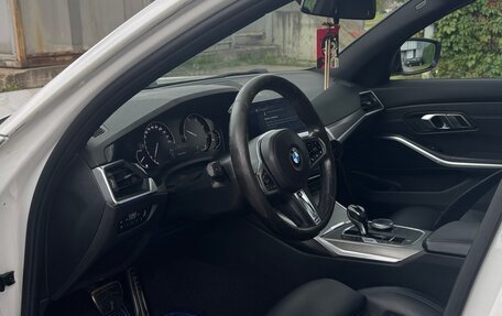 BMW 3 серия, 2019 год, 2 900 000 рублей, 9 фотография