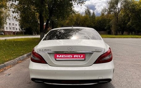 Mercedes-Benz CLS, 2015 год, 3 250 000 рублей, 9 фотография