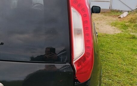 Nissan X-Trail, 2011 год, 800 000 рублей, 11 фотография