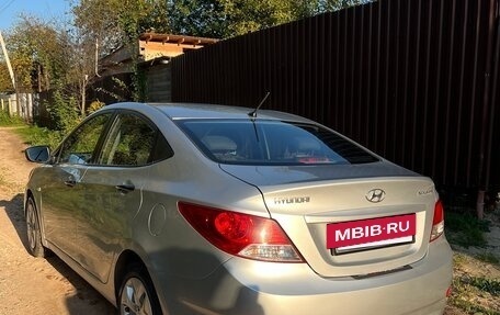 Hyundai Solaris II рестайлинг, 2013 год, 550 000 рублей, 2 фотография