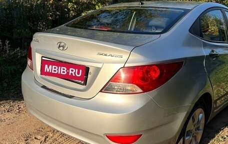 Hyundai Solaris II рестайлинг, 2013 год, 550 000 рублей, 10 фотография