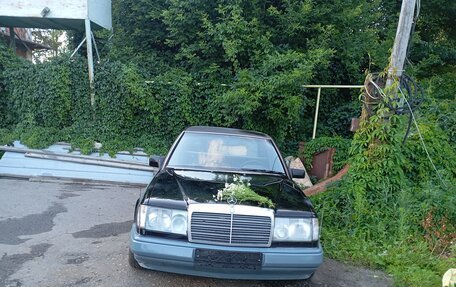 Mercedes-Benz E-Класс, 1992 год, 2 700 000 рублей, 3 фотография