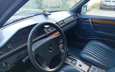 Mercedes-Benz E-Класс, 1992 год, 2 700 000 рублей, 5 фотография