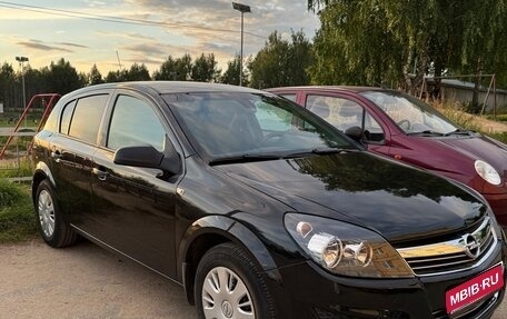 Opel Astra H, 2012 год, 610 000 рублей, 1 фотография