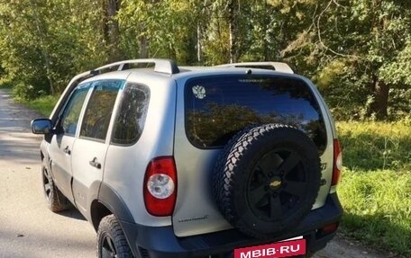 Chevrolet Niva I рестайлинг, 2015 год, 670 000 рублей, 5 фотография