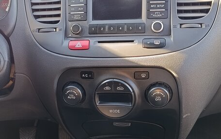 KIA Rio II, 2009 год, 450 000 рублей, 11 фотография