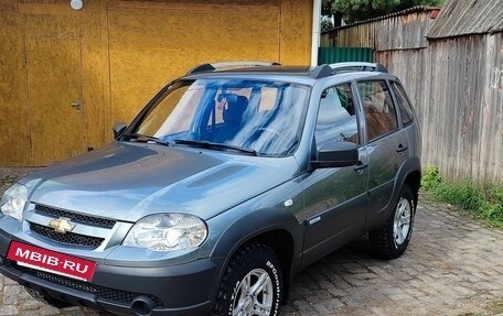 Chevrolet Niva I рестайлинг, 2014 год, 610 000 рублей, 3 фотография