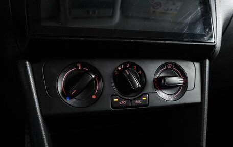 Volkswagen Polo VI (EU Market), 2016 год, 999 000 рублей, 14 фотография