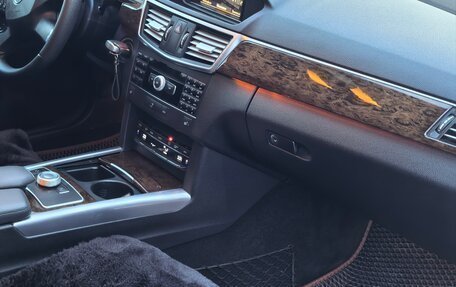 Mercedes-Benz E-Класс, 2012 год, 1 870 000 рублей, 4 фотография