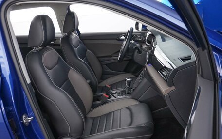 Volkswagen Taos, 2021 год, 2 999 467 рублей, 8 фотография