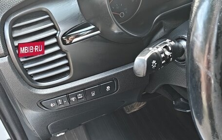 KIA Rio IV, 2019 год, 1 620 000 рублей, 10 фотография