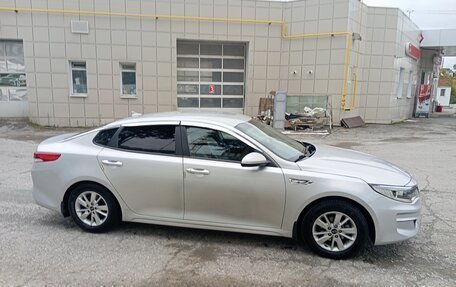 KIA K5 II, 2017 год, 1 150 000 рублей, 2 фотография