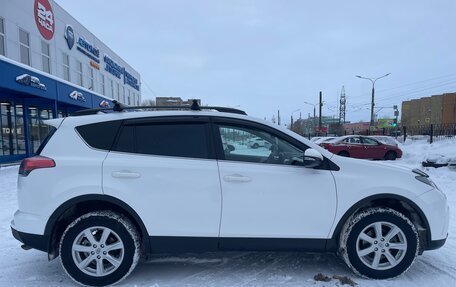 Toyota RAV4, 2018 год, 1 890 000 рублей, 3 фотография