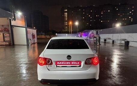 Volkswagen Jetta VI, 2010 год, 750 000 рублей, 6 фотография