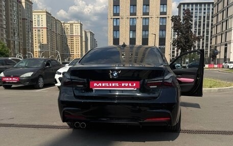 BMW 3 серия, 2018 год, 2 300 000 рублей, 3 фотография