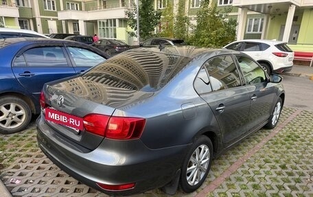 Volkswagen Jetta VI, 2012 год, 950 000 рублей, 4 фотография