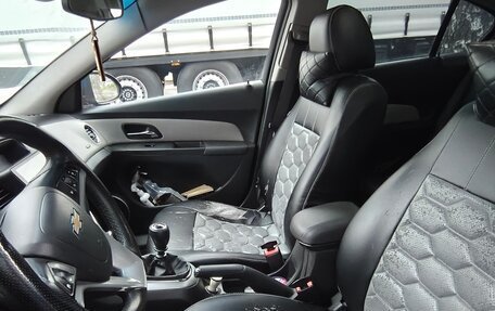 Chevrolet Cruze II, 2011 год, 550 000 рублей, 6 фотография