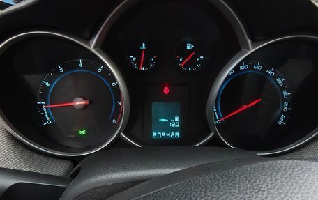 Chevrolet Cruze II, 2011 год, 550 000 рублей, 7 фотография