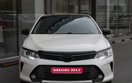 Toyota Camry, 2015 год, 1 998 000 рублей, 2 фотография