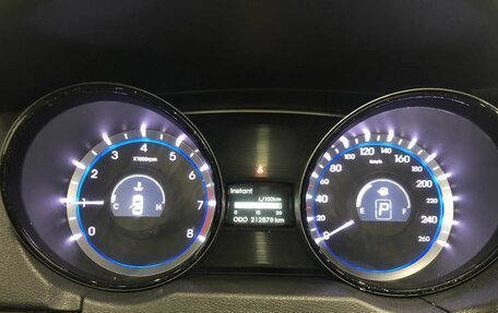 Hyundai Sonata VI, 2011 год, 1 420 000 рублей, 15 фотография