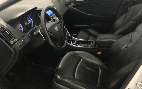 Hyundai Sonata VI, 2011 год, 1 420 000 рублей, 18 фотография