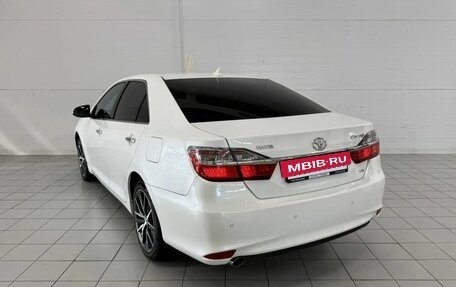 Toyota Camry, 2015 год, 1 970 000 рублей, 8 фотография