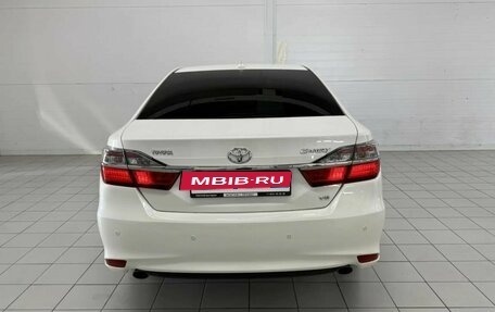 Toyota Camry, 2015 год, 1 970 000 рублей, 7 фотография