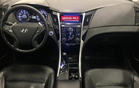 Hyundai Sonata VI, 2011 год, 1 420 000 рублей, 17 фотография