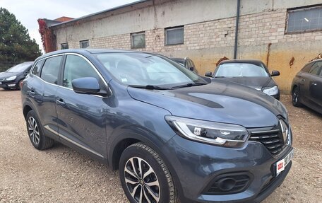 Renault Kadjar I рестайлинг, 2022 год, 1 950 000 рублей, 4 фотография