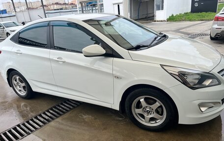 Hyundai Solaris II рестайлинг, 2015 год, 800 000 рублей, 8 фотография