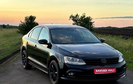 Volkswagen Jetta VI, 2014 год, 1 080 000 рублей, 1 фотография