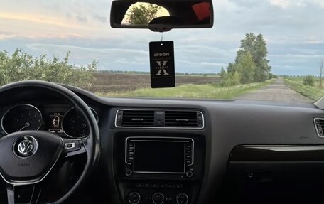 Volkswagen Jetta VI, 2014 год, 1 080 000 рублей, 10 фотография